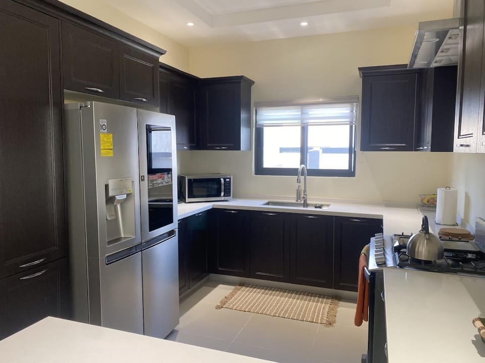 Kitchen will all appliances 