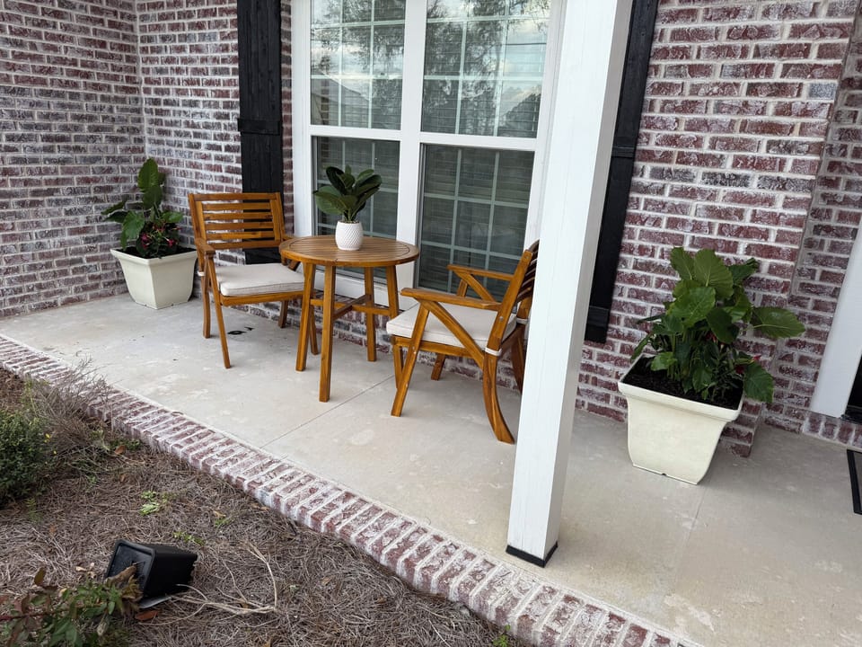 Outdoor dining