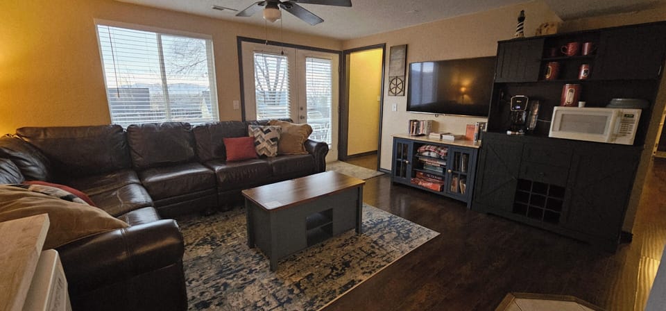 Seating for 6. Coffee table folds out to double it's size as a table.