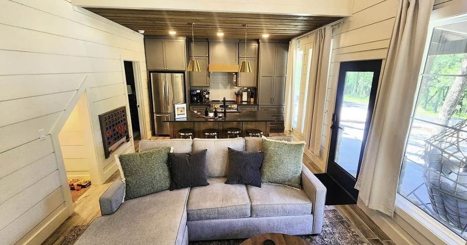 Living Room & Kitchen