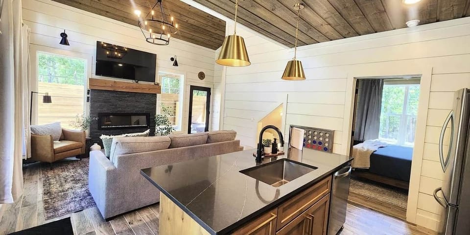 Island/Bar