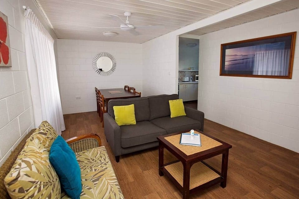 Apollo Jewel No8 - Living Area 2