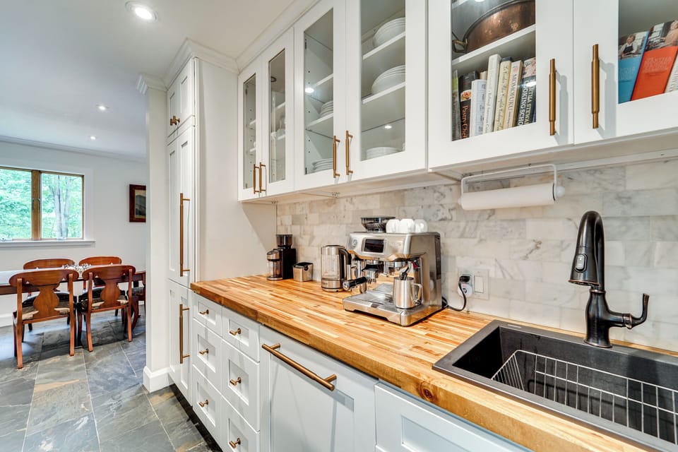 Kitchen | 1st Floor | Dishwasher