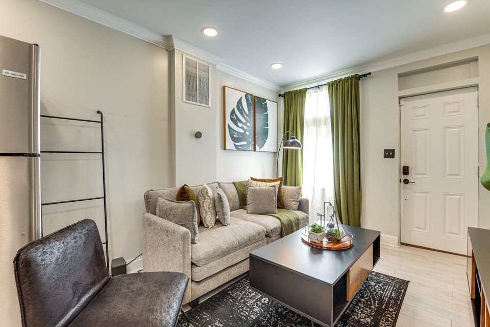 Living Room | 1st Floor | Free WiFi | Smart TV