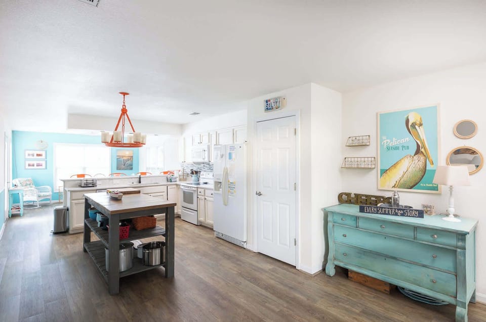 Spacious Upper Level of House