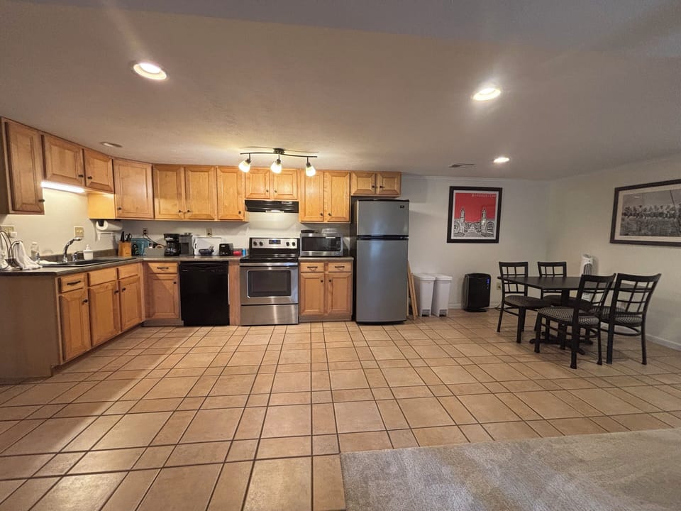 Second kitchen on Garden Level