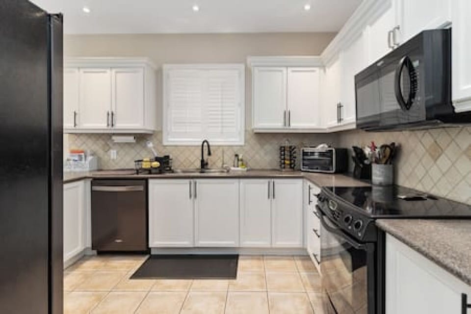 Lot’s of space to move around! 