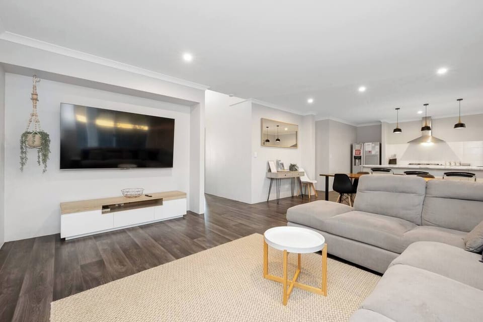 Welcome to your home away from home! Our stylish and modern open-concept space is designed for comfort and connection. 