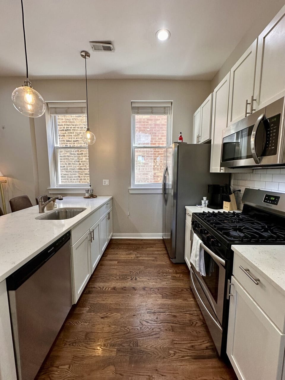 Full kitchen with bar stool seating