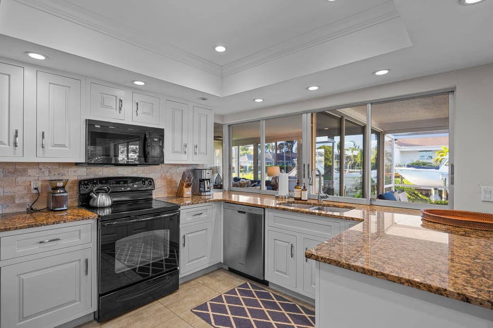 Kitchen. Granite counters. Stove, Oven, Micro, Dishwasher, Coffee Maker, Toaster