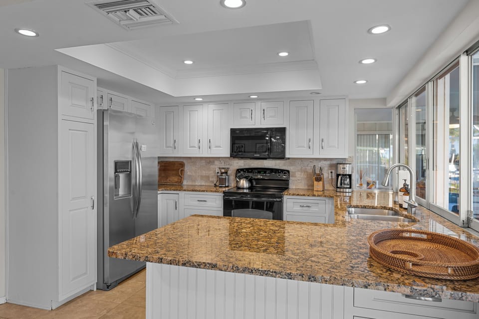 Kitchen. Granite counters. Stove, Oven, Micro, Dishwasher, Coffee Maker, Toaster