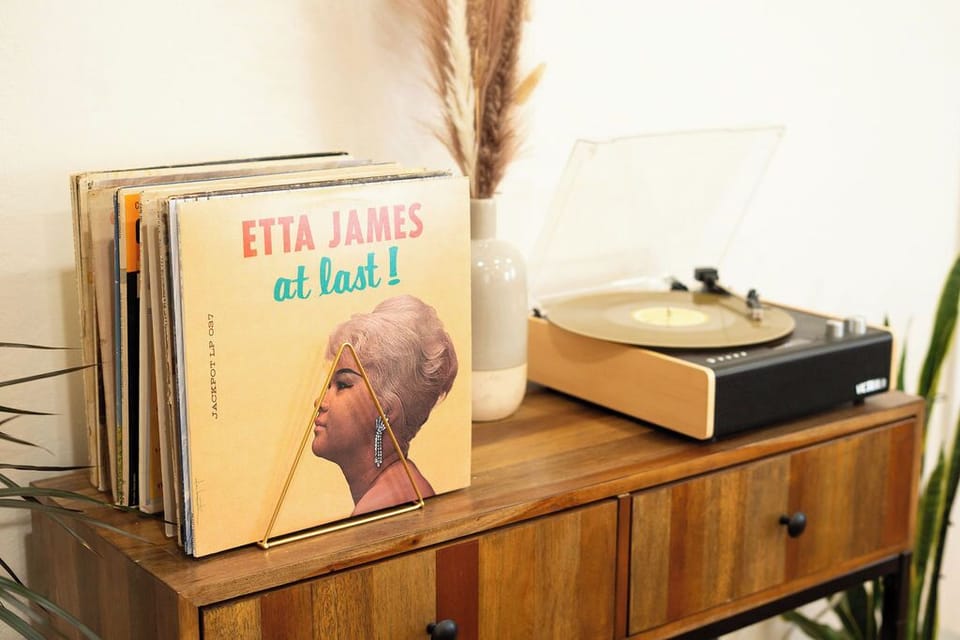 Record player. 