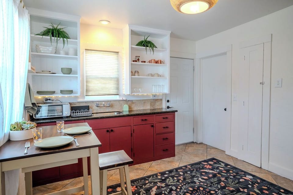 Kitchen. 