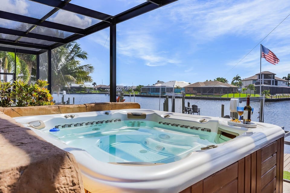 Outdoor spa tub