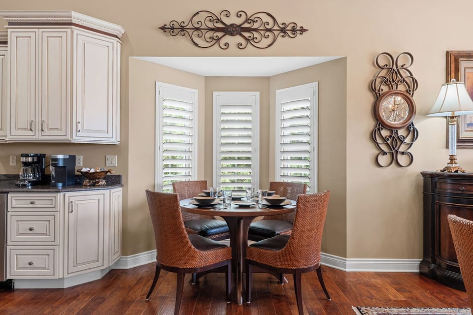 Breakfast Nook