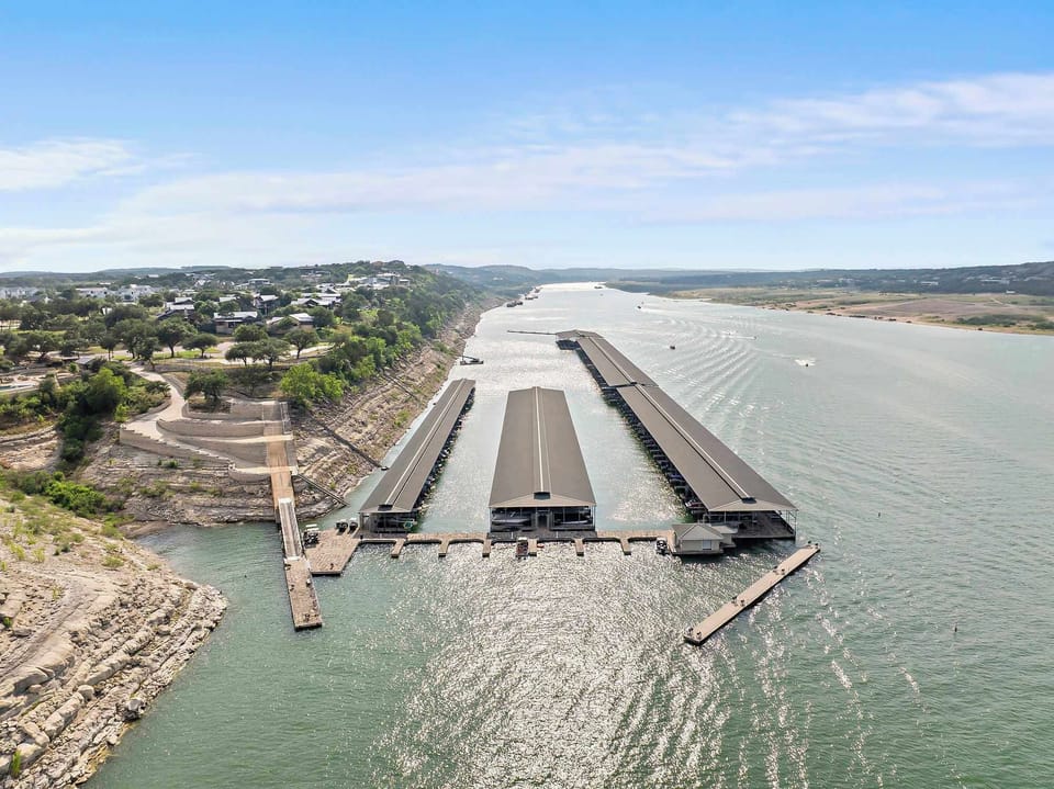 Communal Dock/Marina (Fees may apply)