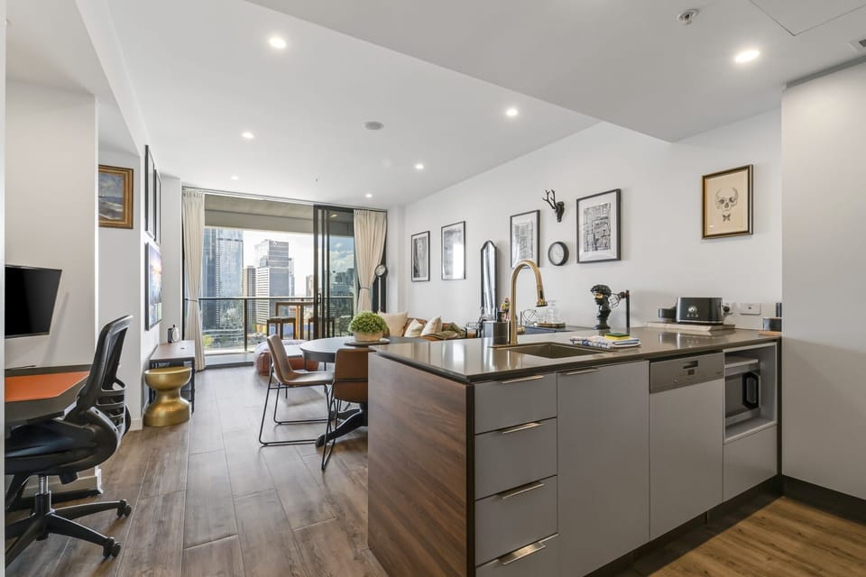 Kitchen/Dining Area/Living Area