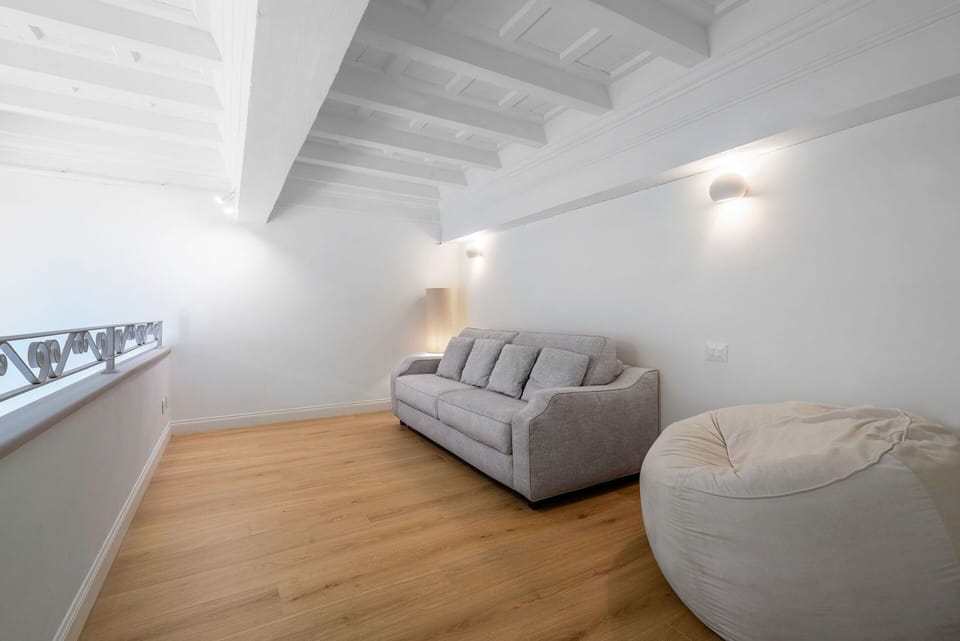 Autumn, Living Room, Spring, Summer