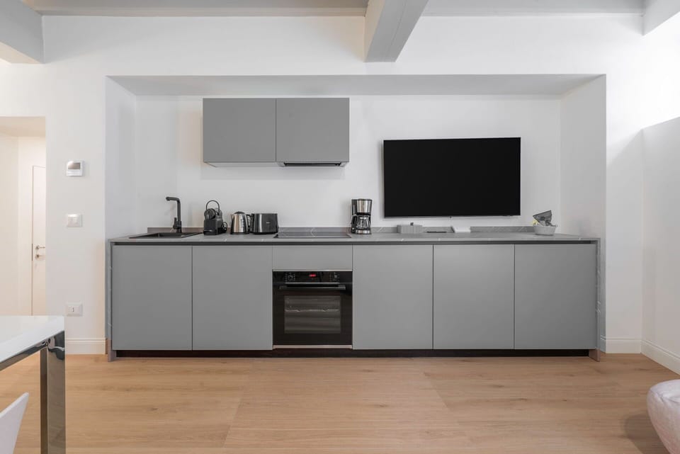 Autumn, Kitchen, Living Room, Spring, Summer, Winter