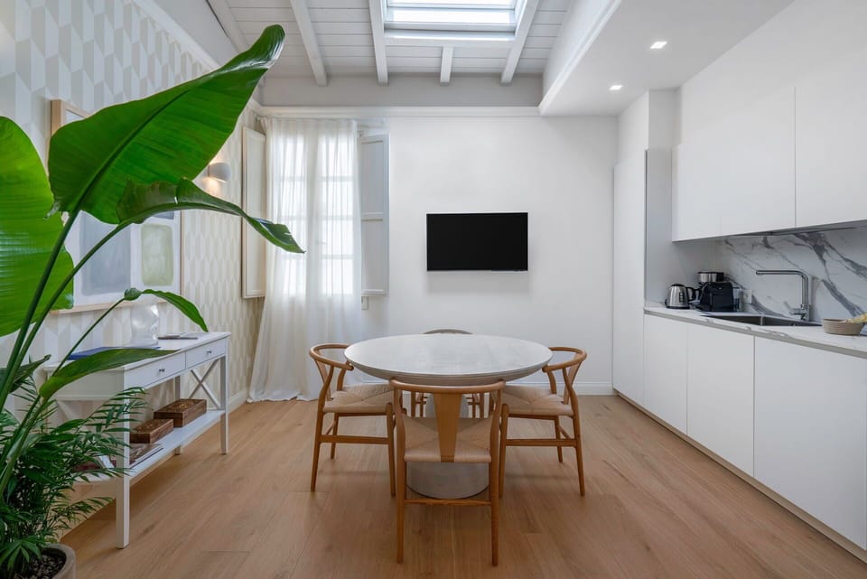 Autumn, Kitchen, Living Room, Spring, Summer, Winter
