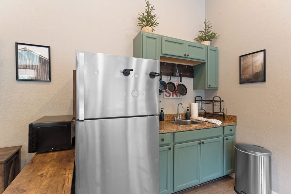 Prepare meals with the kitchenette.