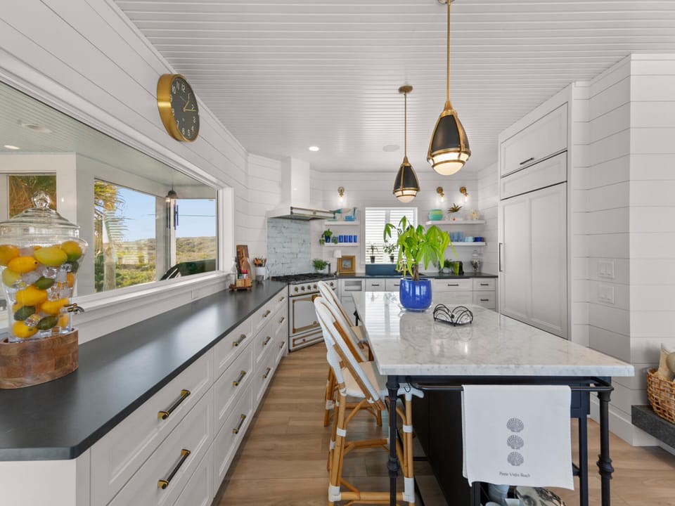 Kitchen with Breakfast Bar Seating for Two
