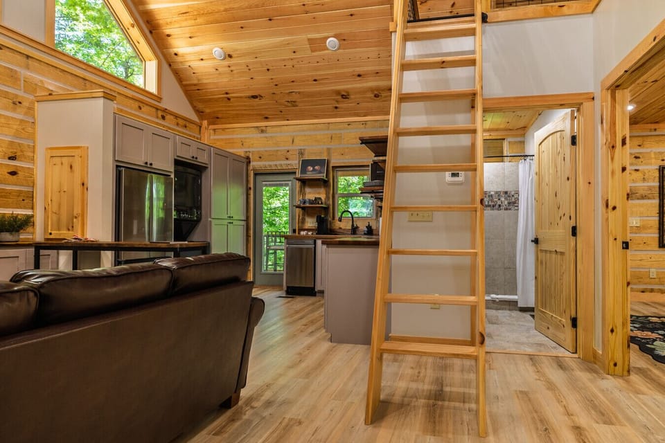 Deer Crossing - Entrance with open floor plan