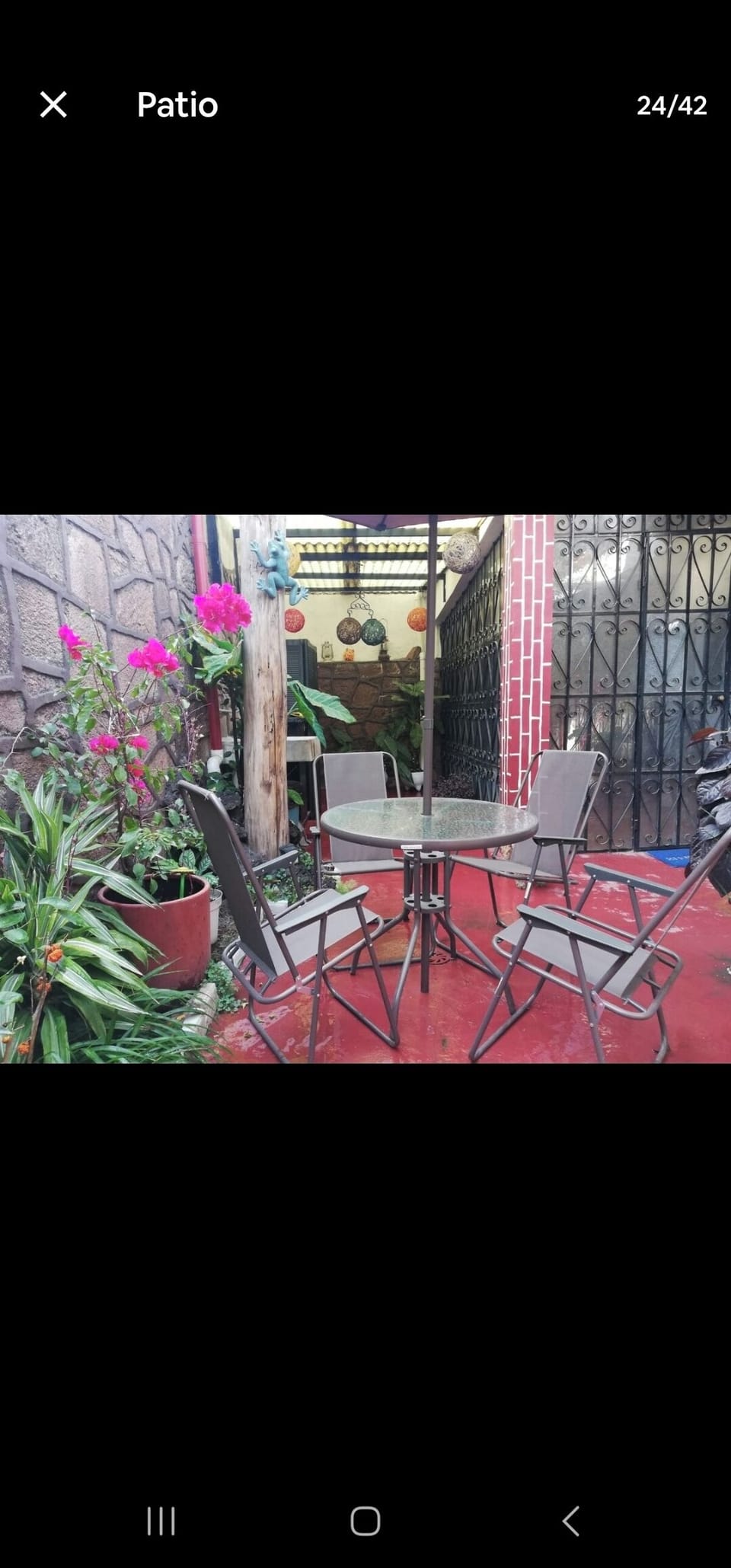 Outdoor dining