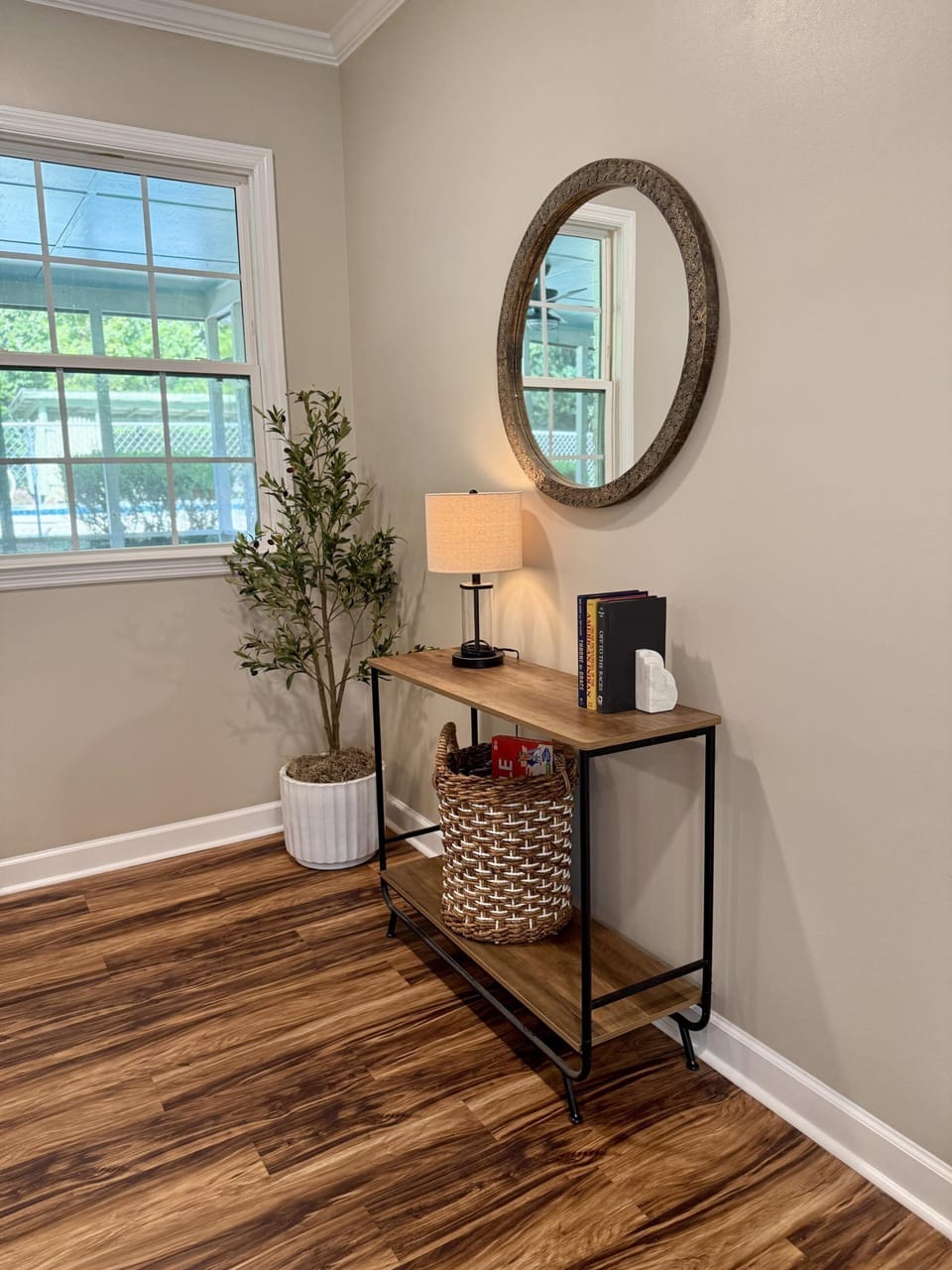 116 west club dr living room 3