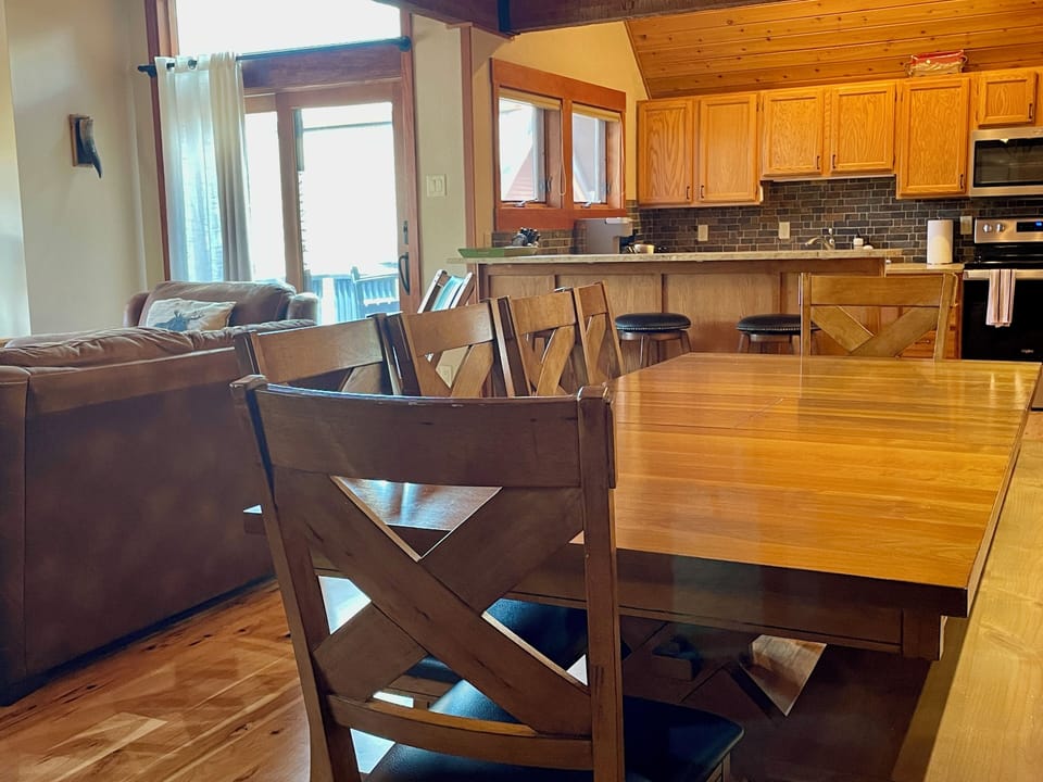 Dining area (4)