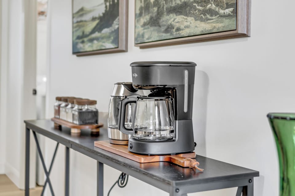 "One out of three drinks decaf or tea"