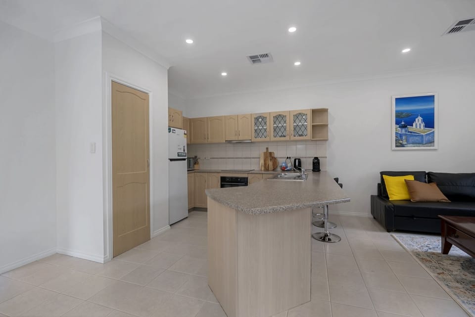 Kitchen/Living Area