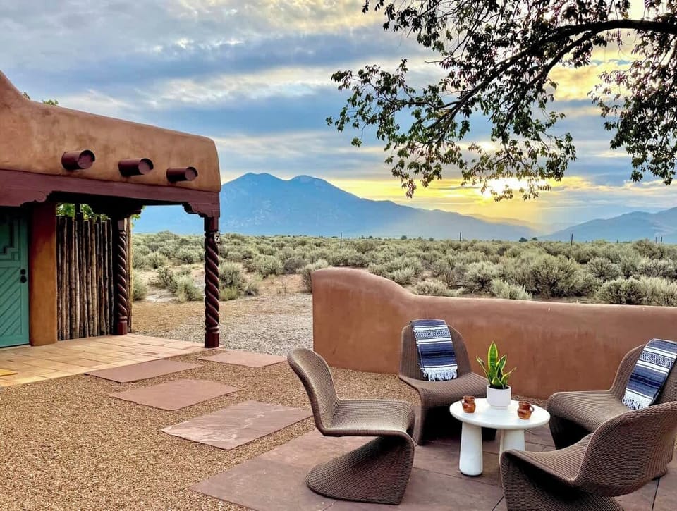 Front patio with surrounding views!

www.casawindsongtaos.com