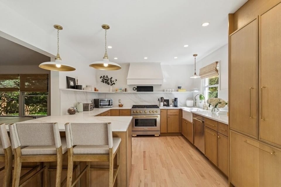 Chef's Gourmet Kitchen