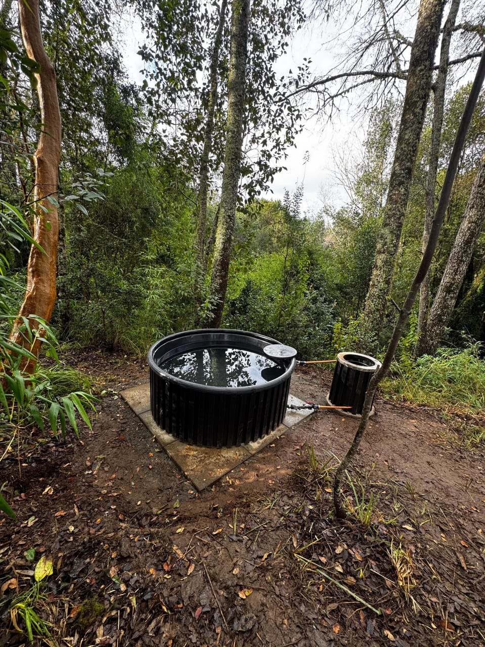 Outdoor spa tub