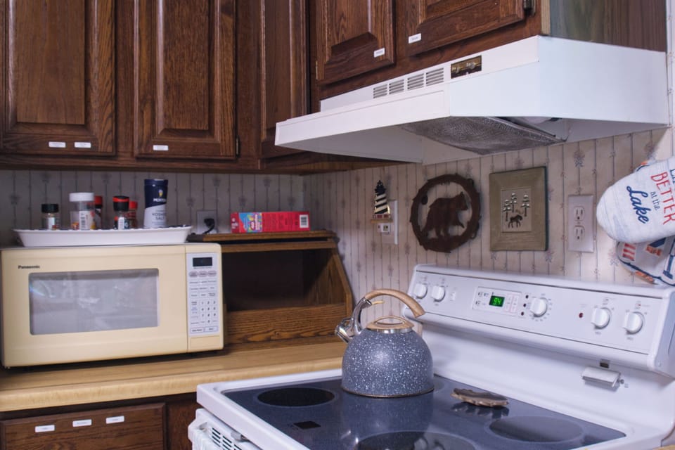Kitchen (2)