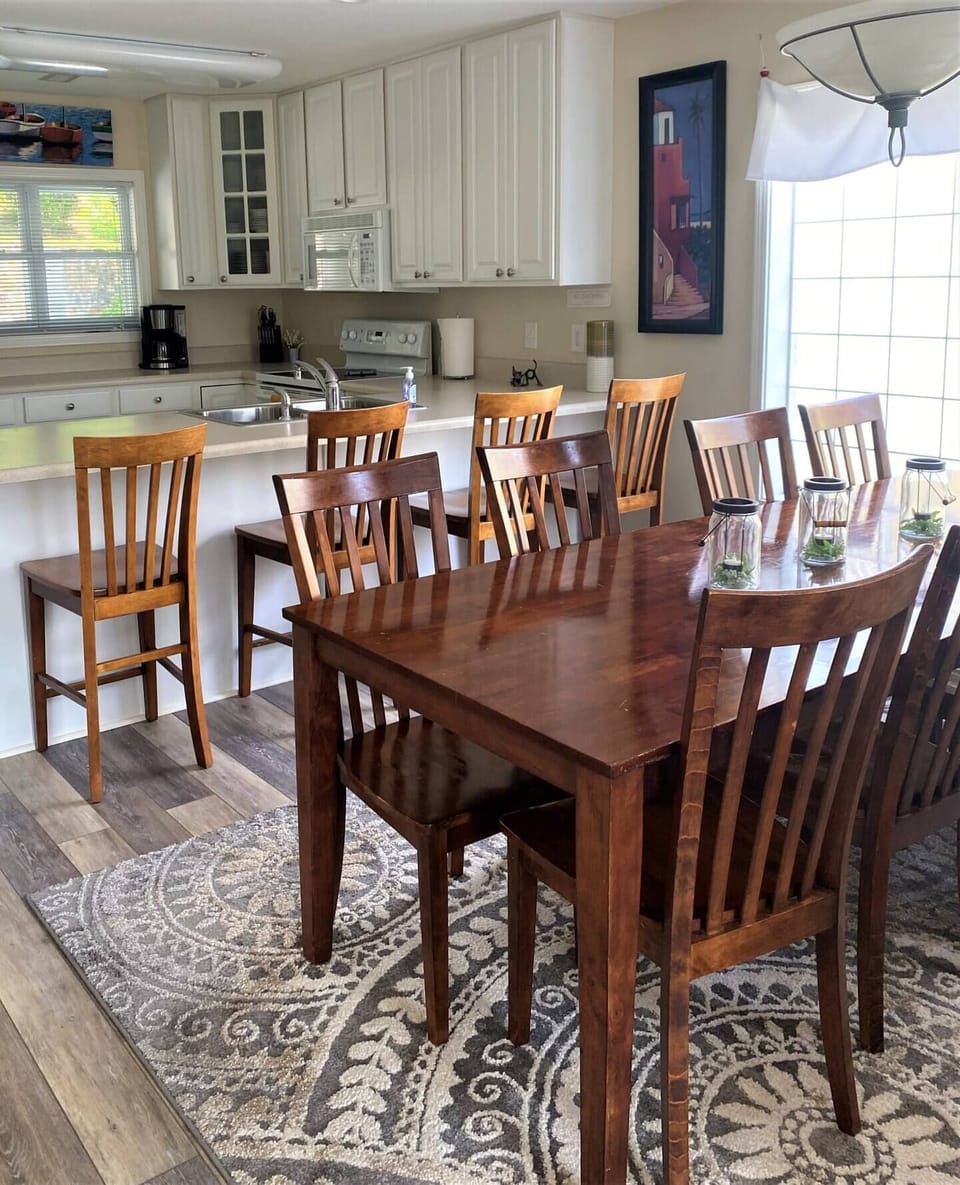 Dining room table