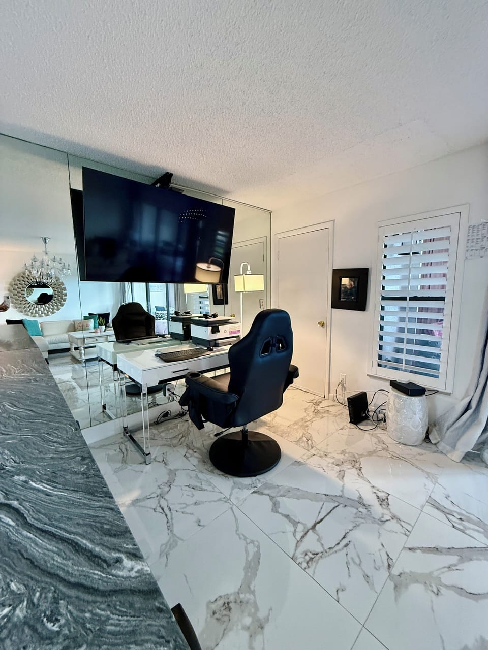 Work Station