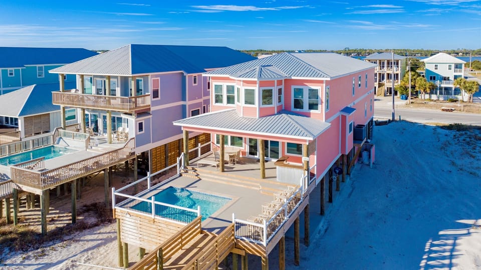 Luxurious Beachfront Home