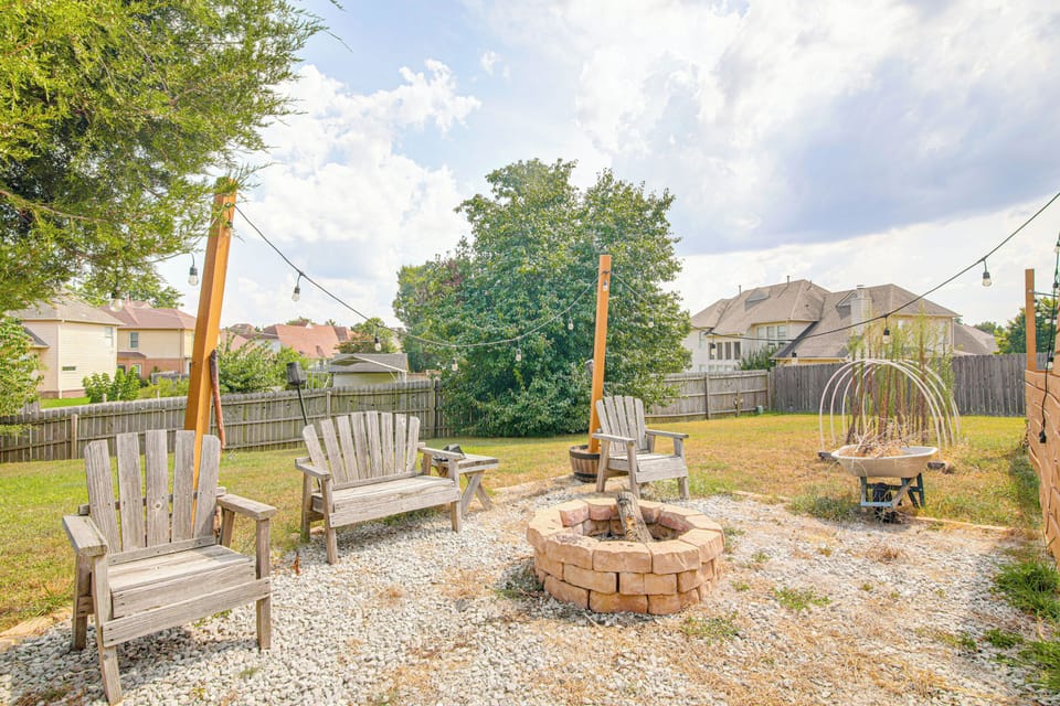 Cordova Vacation Rental | 5BR | 3.5BA | 3,400 Sq Ft | 2 Small Steps to Access