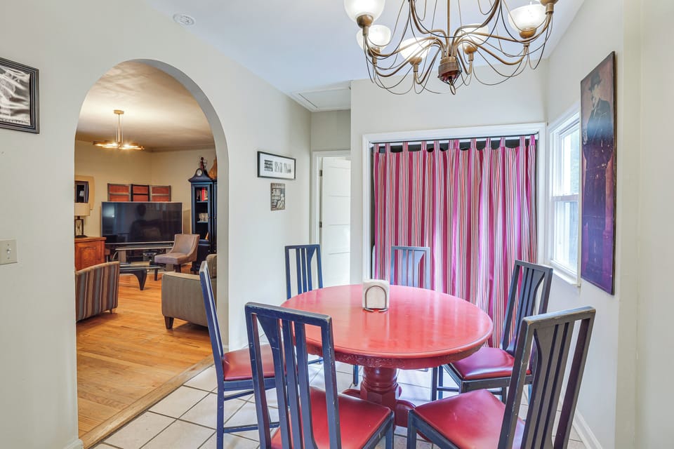 Dining Area | Dishware & Flatware