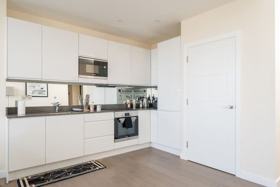 Well-stocked kitchen – ideal for making everything from a quick breakfast to a gourmet dinner.
