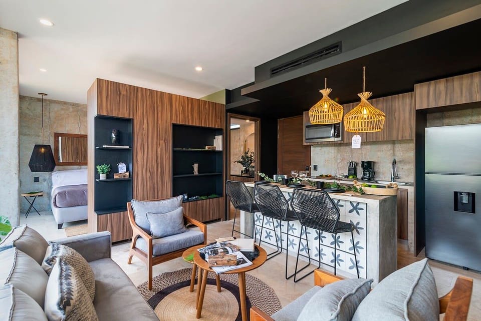 Peaceful, Stylish Open-Plan Living with Modern Touches
