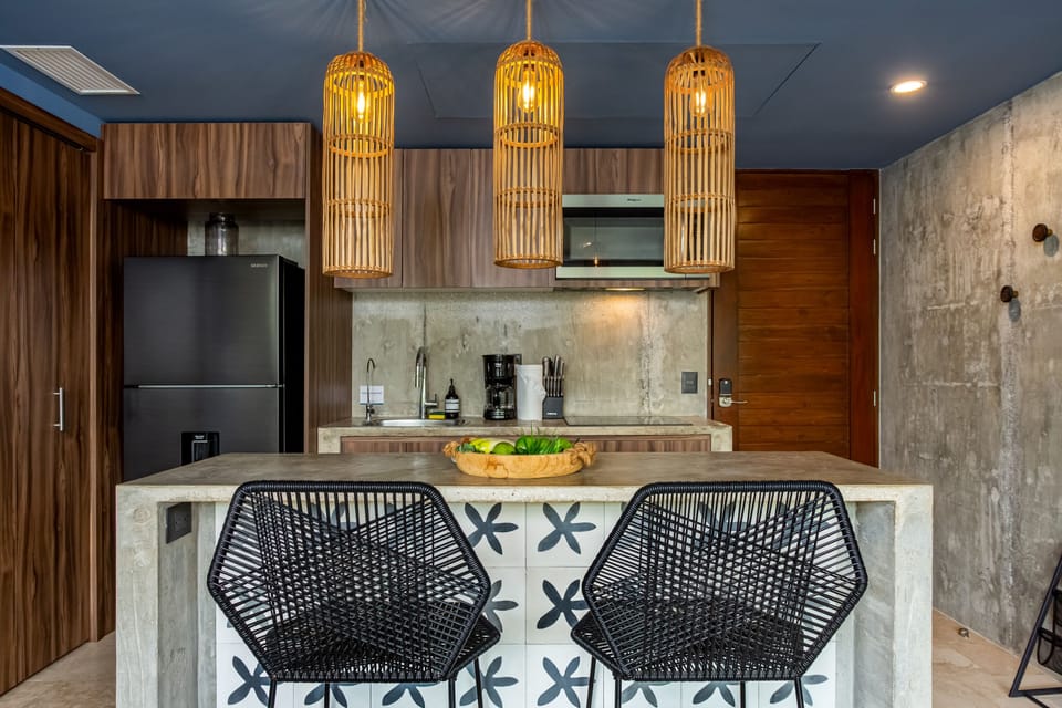 Sit back and relax at the breakfast bar, ideal for enjoying morning coffee or a light meal