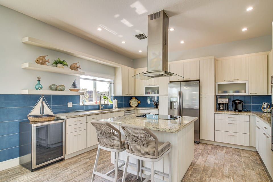 Kitchen | 2nd Floor | Keurig, Drip & Nespresso Coffee Makers | Cooking Basics