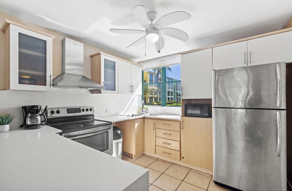 Cook with a view, as natural light streams into the kitchen.


