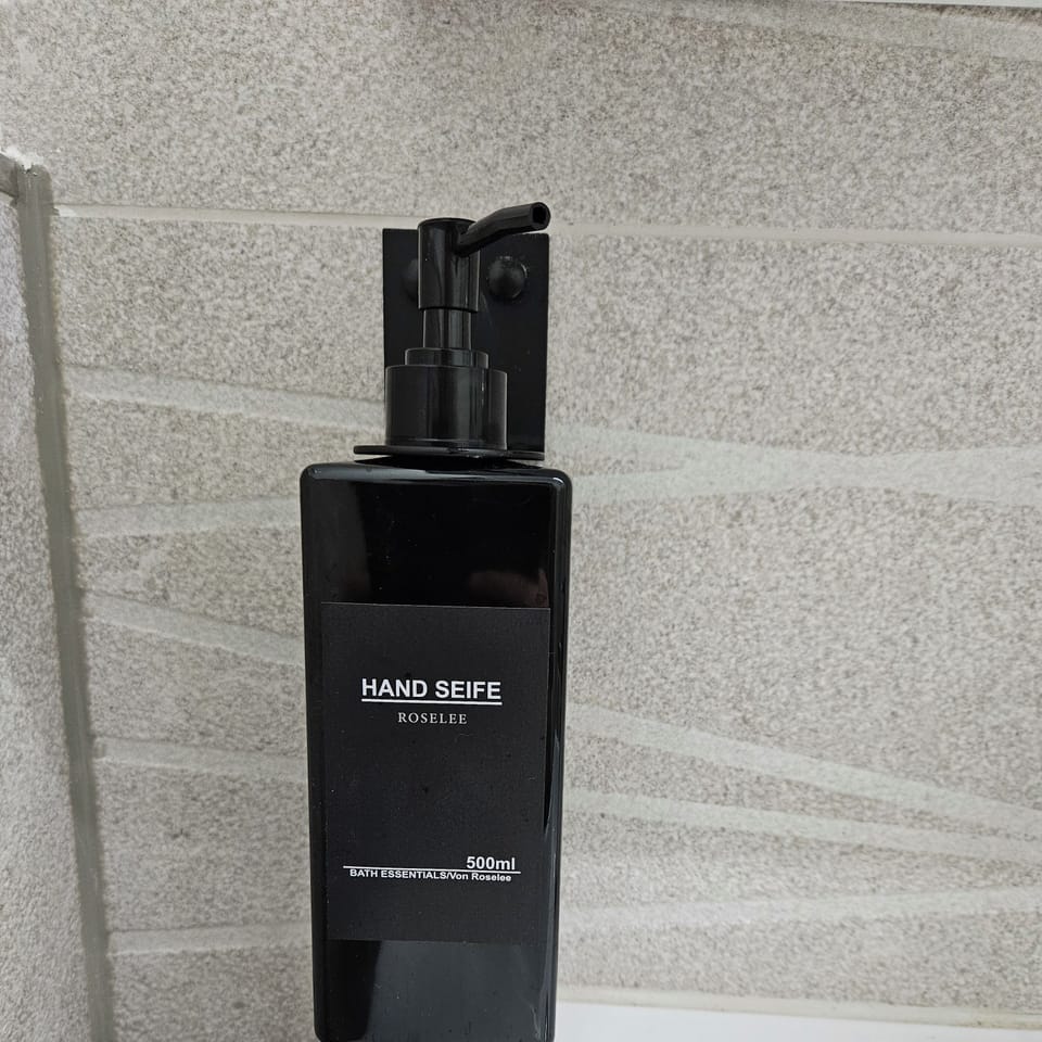 Bathroom amenities