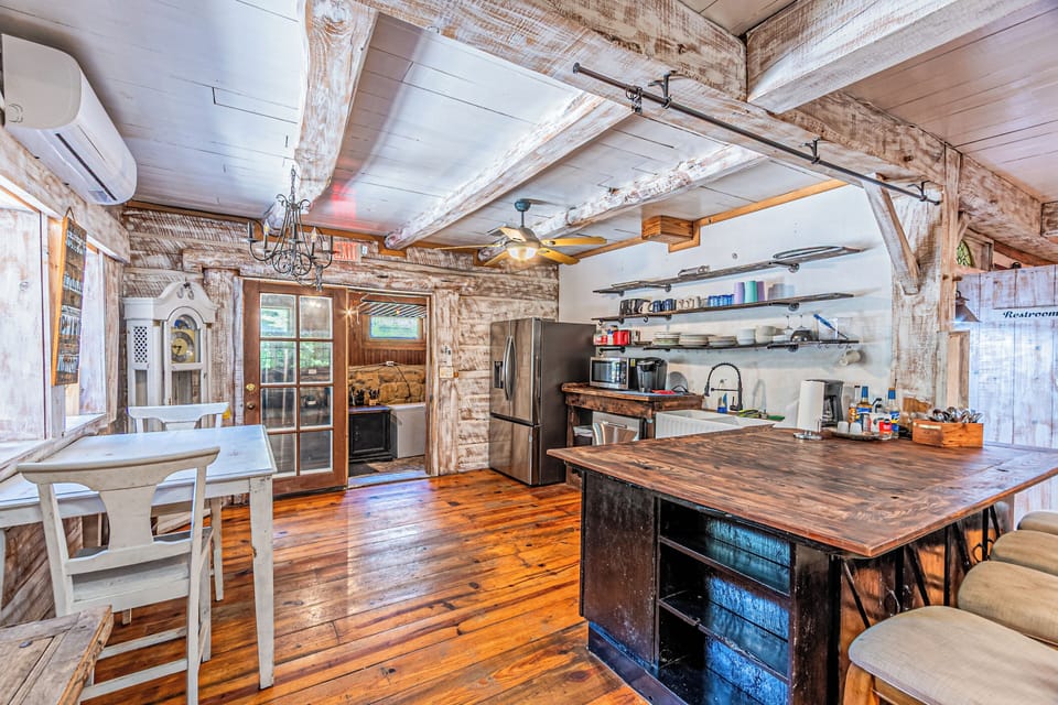 Kitchen comes with everything you need to feed the crew but we recommend having a meal or 2 catered to allow more time for fun and less time in the kitchen
