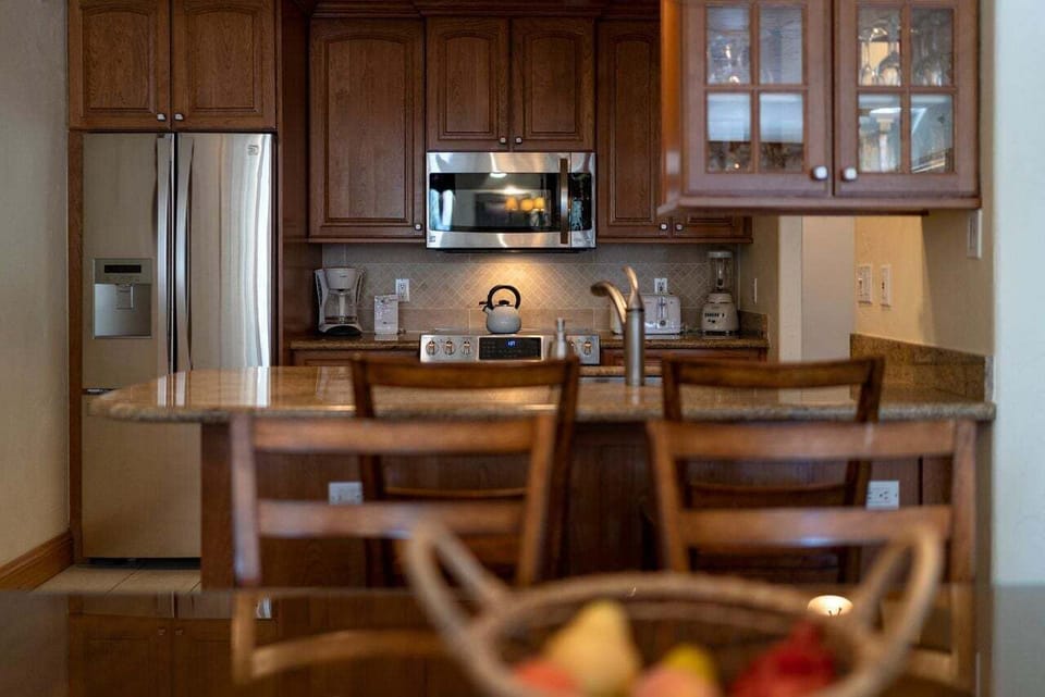 Example Photos - Dining Table, Bar Stool Seating