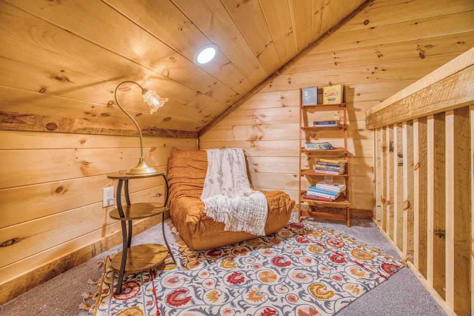 Escape - reading loft